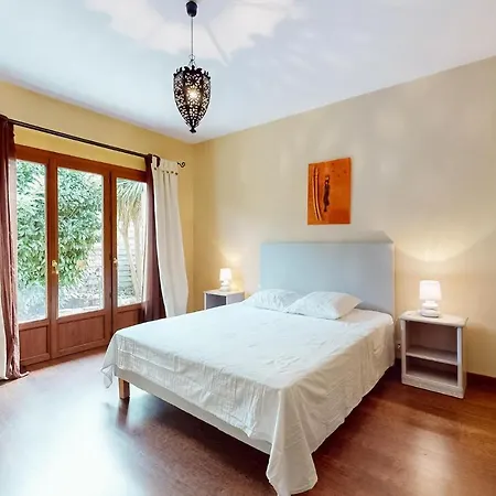 4 Bedroom Pet Friendly In